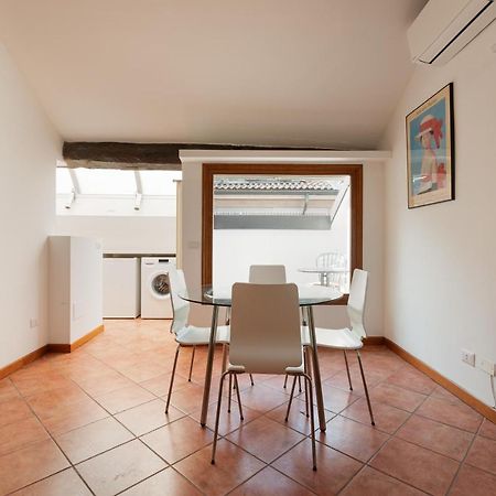 Corso Como Balcony Apartment Milaan Buitenkant foto