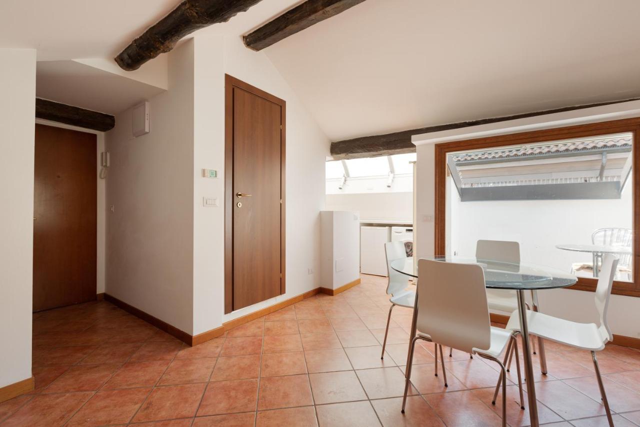 Corso Como Balcony Apartment Milaan Buitenkant foto